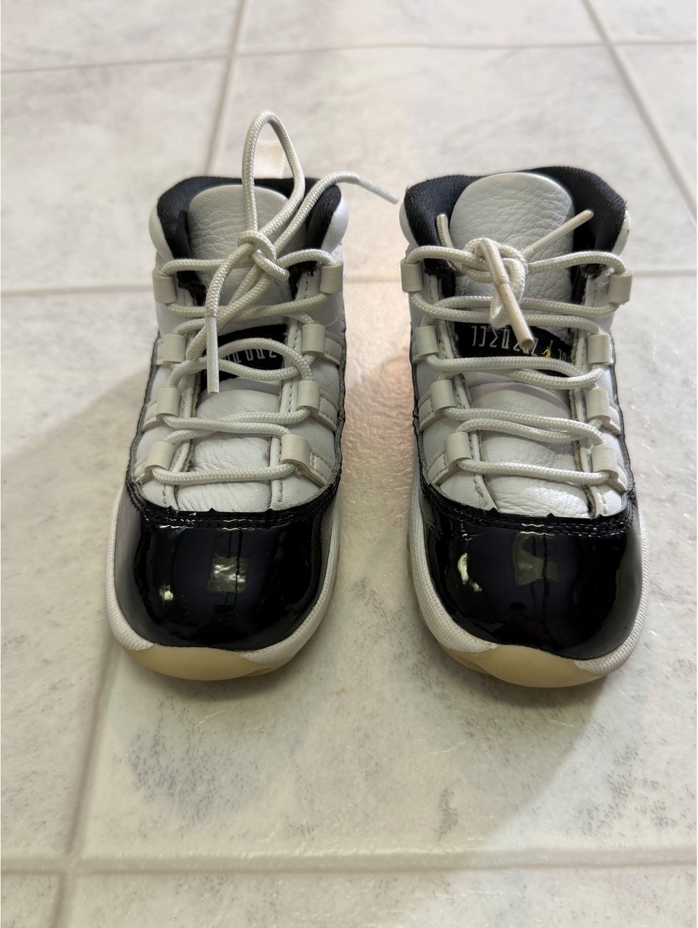 Toddler Jordan 11 Retro Concord Sneakers US Size 8C - Picture 2 of 6
